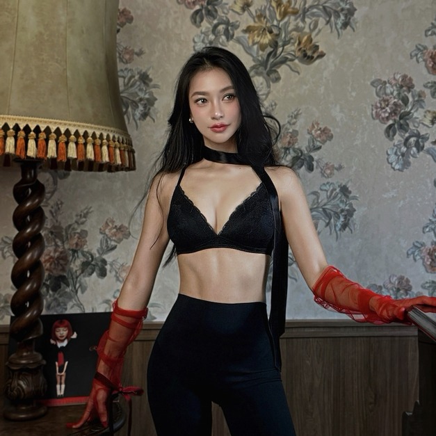 BW01- Lace Cloud 無鋼圈蕾絲小爆乳內衣- 三色選擇 （松露黑/ 蜜糖膚/ 棉花白）