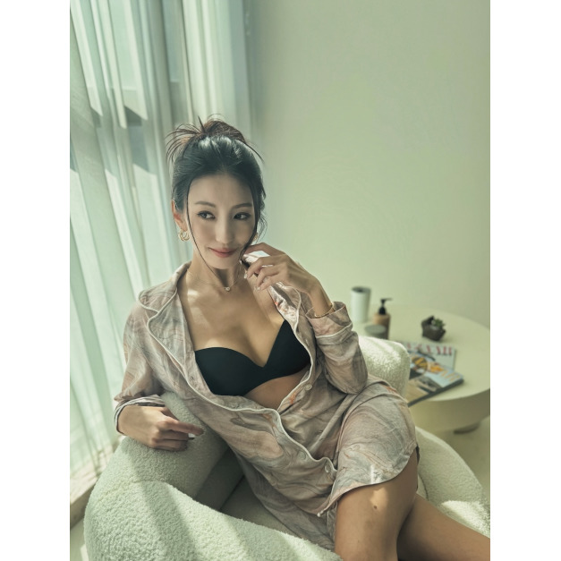 BW02- Seamless Double 無鋼圈小爆乳升級內衣 (松露黑/ 蜜糖膚）