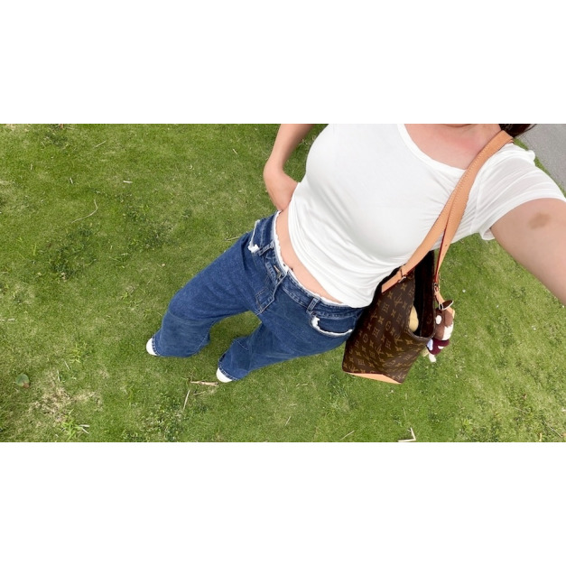 Cloud Touch 絲柔鏤空圓領短袖上衣