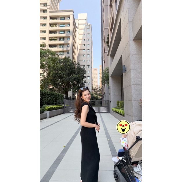 Noir Drape 垂墜修身長洋裝