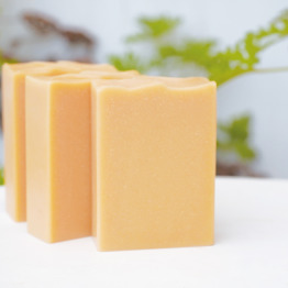 一片香甜的蘋果