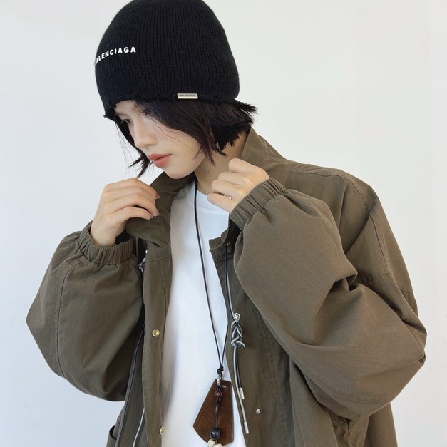 高質感造型排扣外套