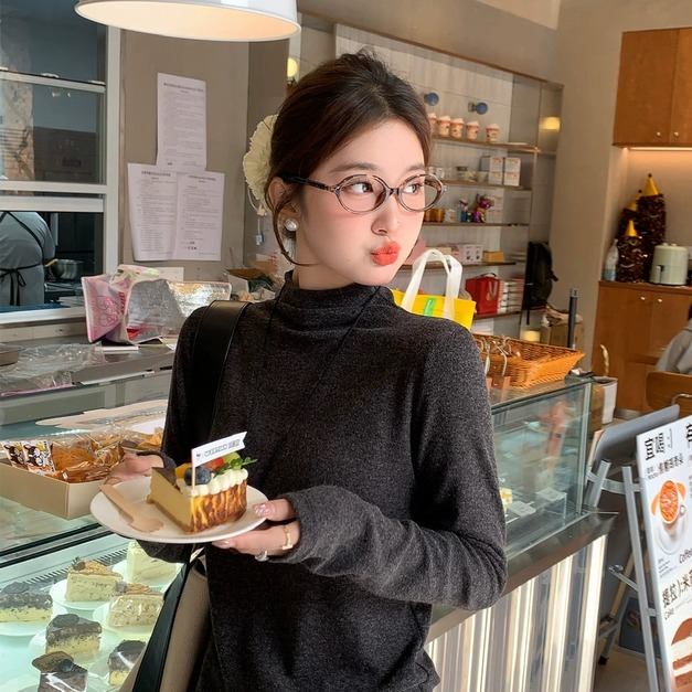 CP超高立領磨毛內搭Ｔ（圓身女孩一定要買）