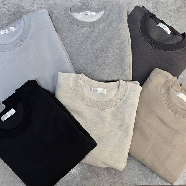 很輕又很保暖的寬版大學Ｔ