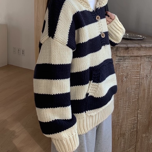 冬天氛圍條紋針織上衣