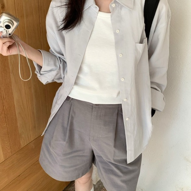 後開衩挺版麻料襯衫