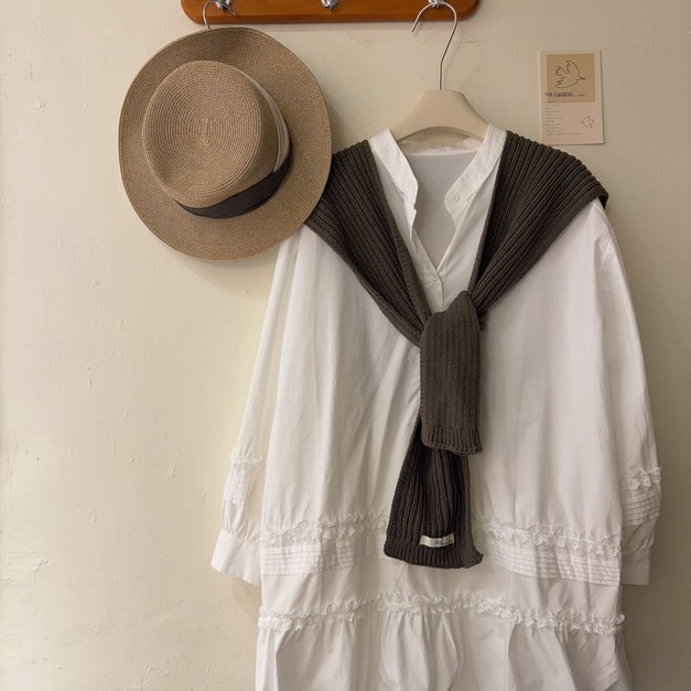 蕾絲白襯衫短洋