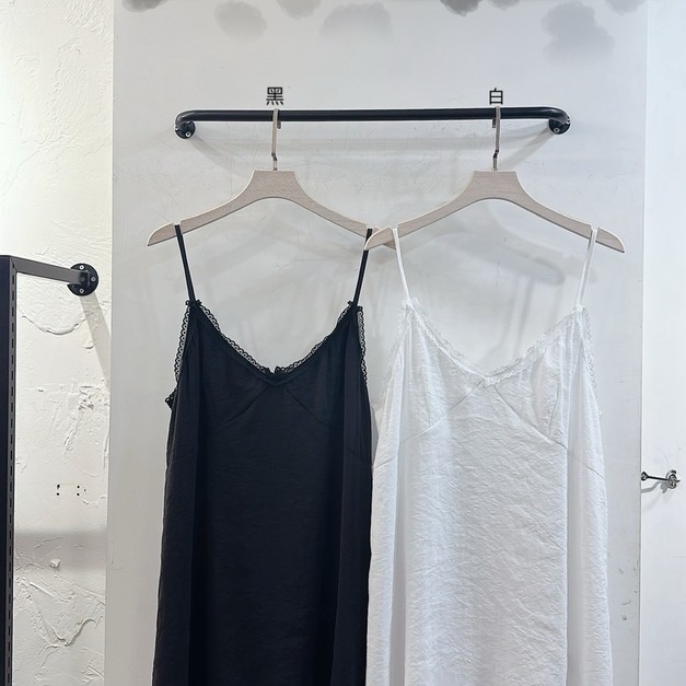 細肩帶下擺蕾絲長版上衣