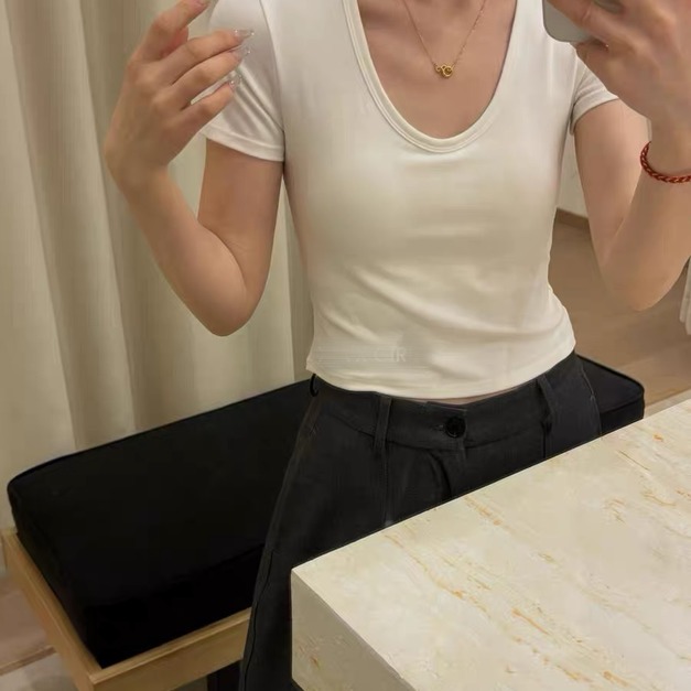 白色不透一體式bra素Ｔ