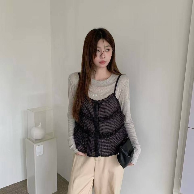皺皺雪紡點點背心（扣子是花朵）