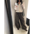 荷葉滾邊排扣上衣_4