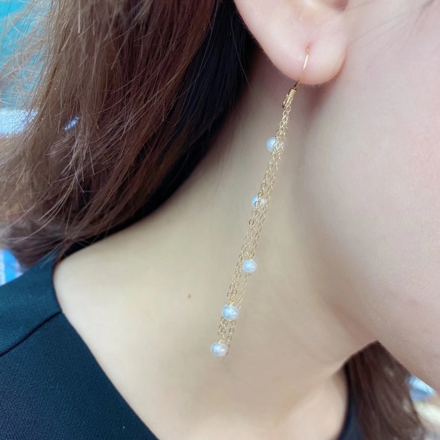 漸進式珍珠垂墜式耳環