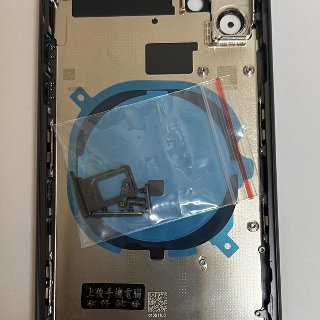 iPhone 11後殼/背殼 (黑色)