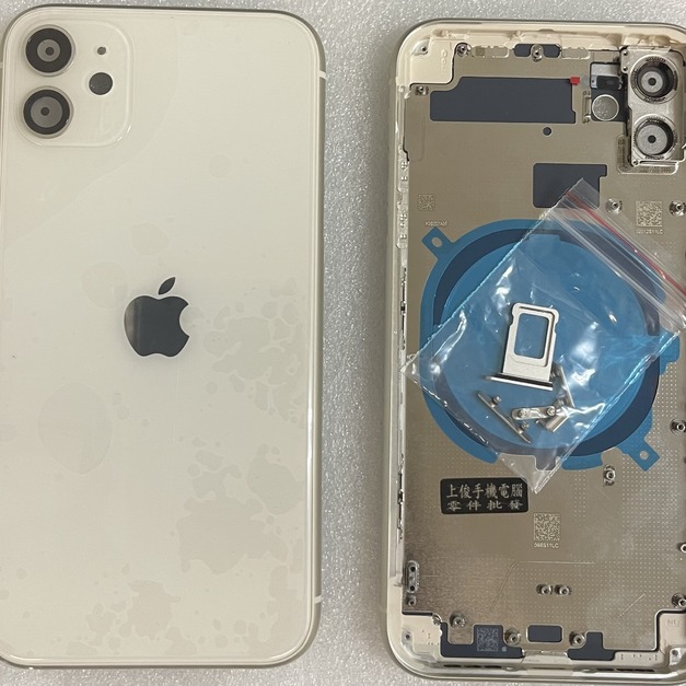iPhone 11後殼/背殼 (白色)