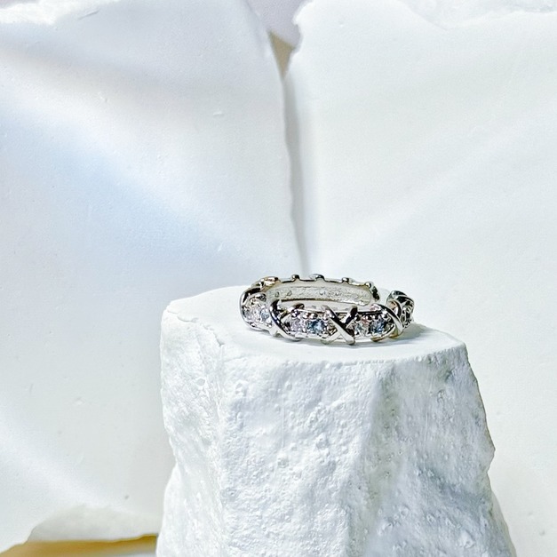 鋯石滿鑽交叉復古戒指