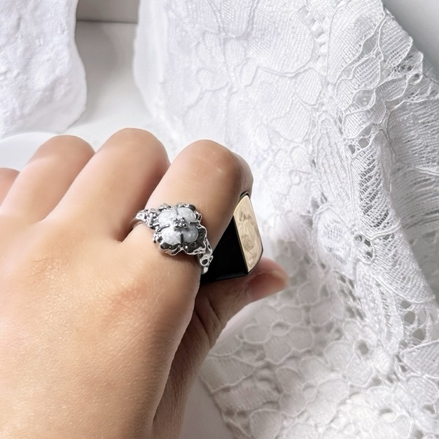 巴洛克復古滴油小花戒指