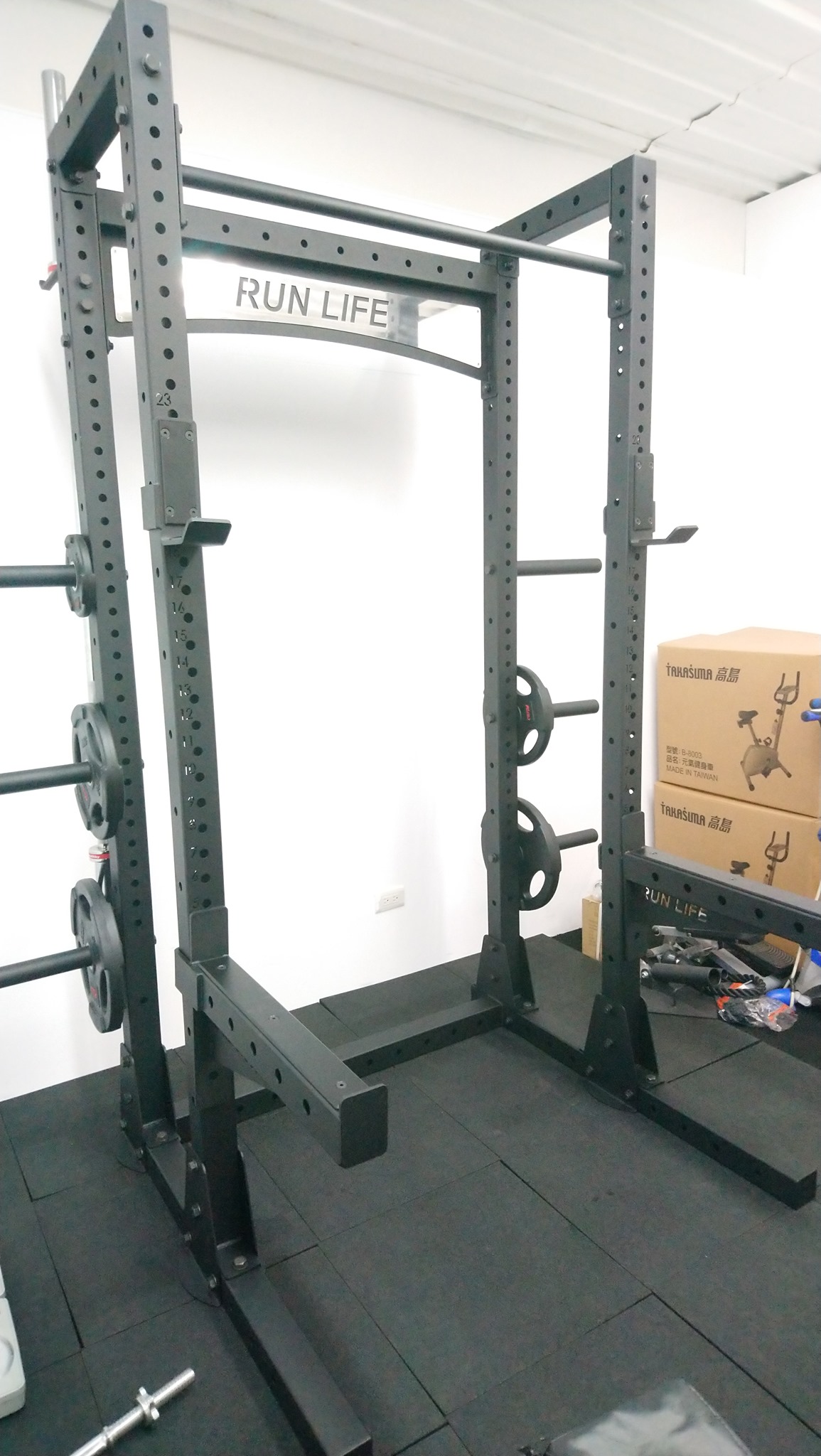 [商用|HomeGym] Runlife 商用重訓 輕商用重訓 自由重量 半框 深蹲架 （ＭＩＴ台灣製造 裝費和運費 需另外報價）