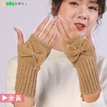 【Osun】新款韓版秋冬短版蝴蝶結可愛時尚針織毛線保暖半指露指手套(顏色任選/CE368)_4