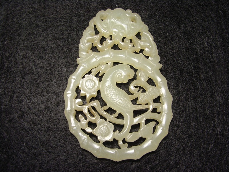 明 白玉鸚鵡珮 長7.15寬4.8厚0.5公分-歡迎來店鑑賞