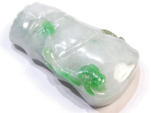 A114 緬甸翡翠節節高陞如意花件 長4.16厘米寬2.27厘米厚0.92厘米