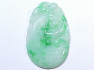 A118 緬甸翡翠如意花件 長4.16厘米寬2.67厘米厚0.45厘米