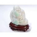 A304 緬甸翡翠招財布袋和尚 布袋和尚高7.5厘米寬8厘米厚5厘米 重量298g 連木座高10.2厘米