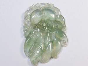 A116 緬甸翡翠冰種佛手壽桃花件 長4.85厘米寬3.25厘米厚0.45厘米