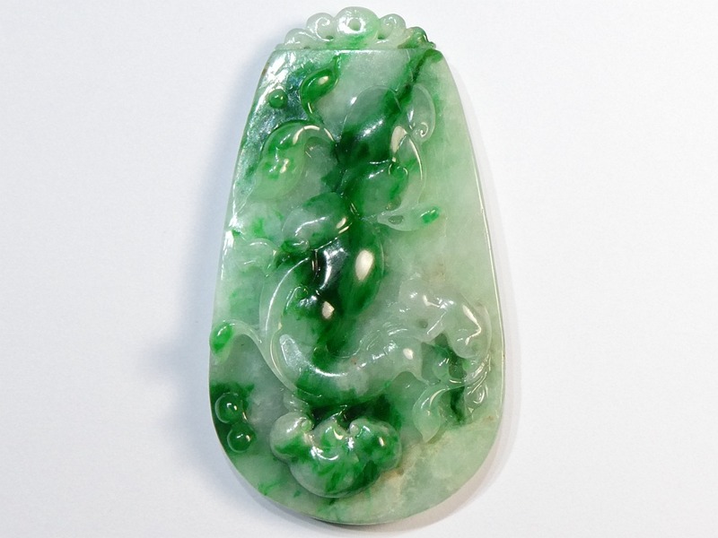 A102 緬甸翡翠靈芝如意花件 長6.3厘米寬3.5厘米厚0.9厘米