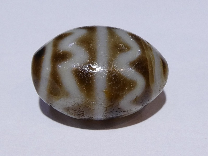 西藏彩虹天珠 直徑1.57厘米，長度2.15厘米-歡迎來店鑑賞