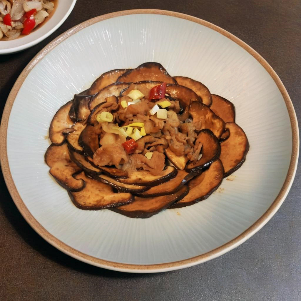 鮮菇炒肉絲完成品