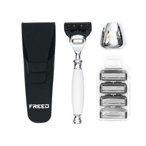 【兩週年特仕款】尊爵四件組刮鬍刀禮盒 - 珍珠白