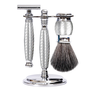 【FREED】雙刃式刮鬍刀豪華禮盒四件組 - F滿版鍍鎳浮雕