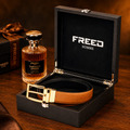 【FREED】亮金旋轉式方扣手掌紋超纖維皮帶 - 棕面黑底_2