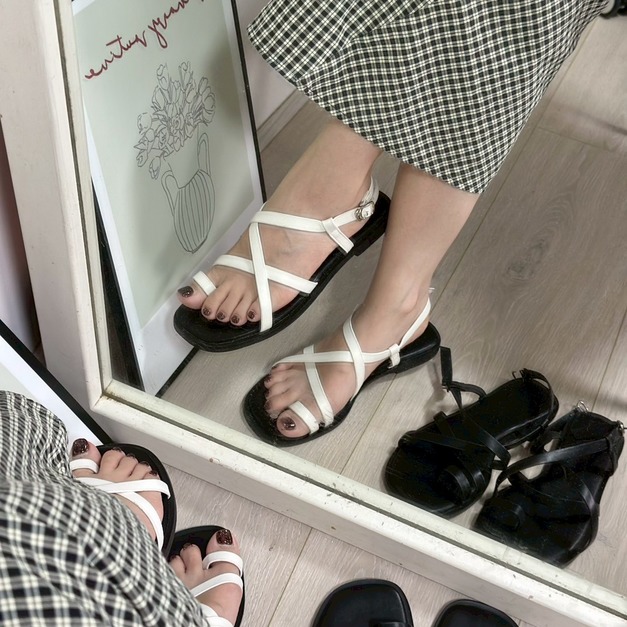 闆娘推推款~~軟底羅馬涼鞋