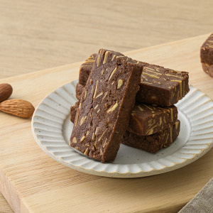 招牌手工餅乾 - 杏仁巧克力 (罐裝)