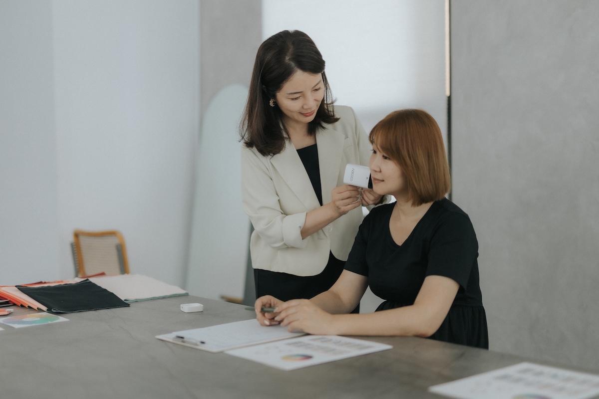 日系 vs. 韓系色彩鑑定，到底差在哪？三大差異秒懂日系韓系怎麼選