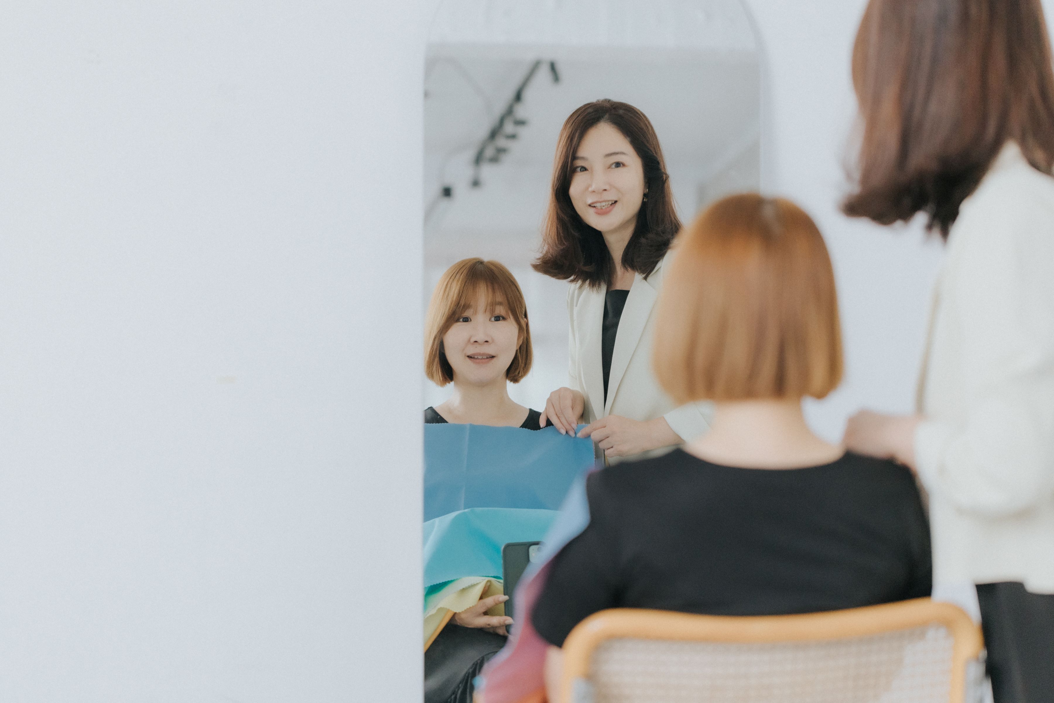 要準確知道自己的個人色彩，還是建議找一位專業的個人色彩分析師。