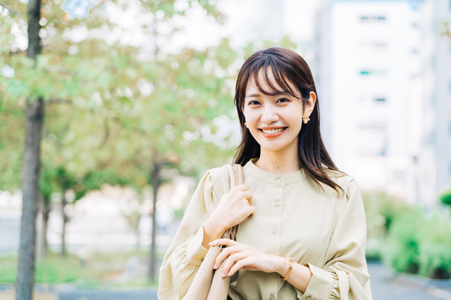 選擇符合個人色彩的服裝和妝容，能讓人看起來氣色好、五官更立體