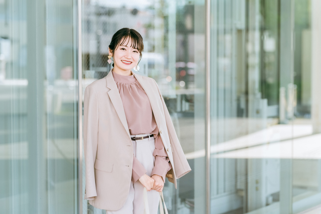 考量臉型與領口，飾品才有修飾度