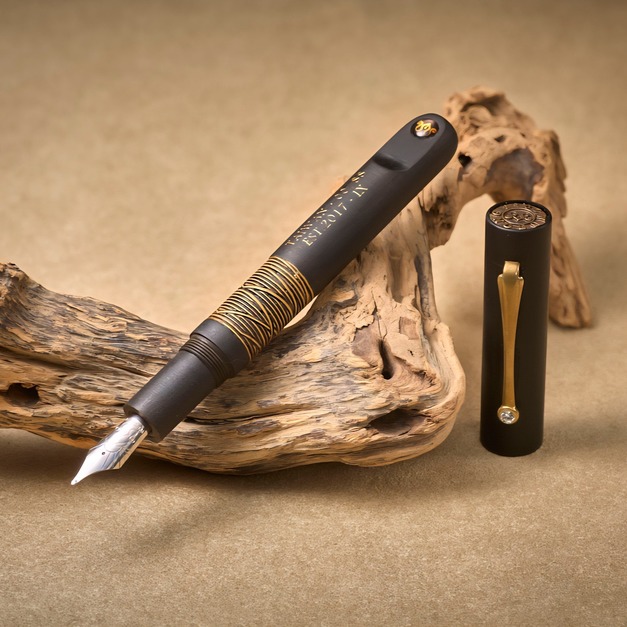 wugong 四皇•繫世 (黃銅款)