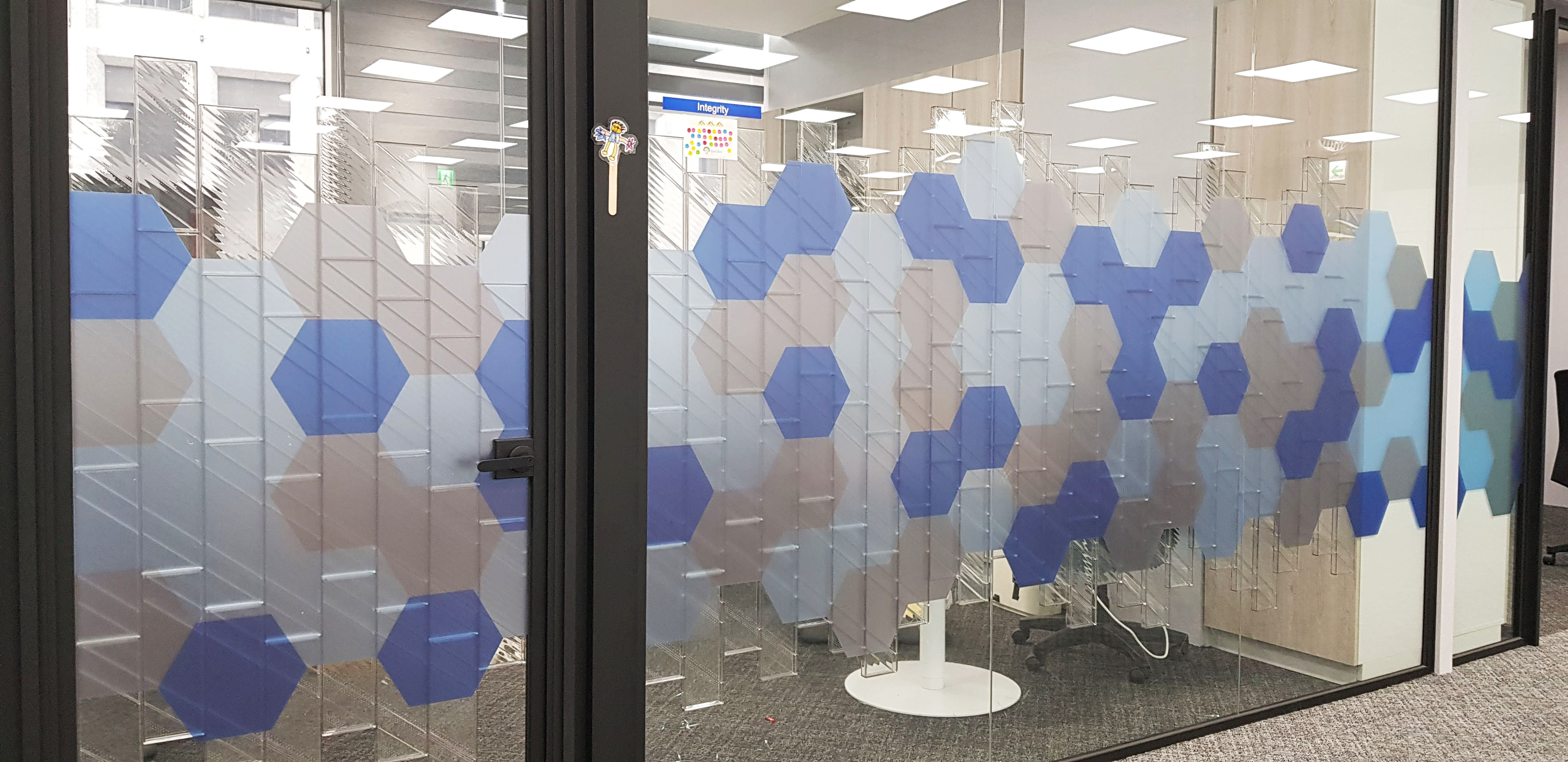 美商世偉洛克台灣分公司-iwasemi 透明吸音板