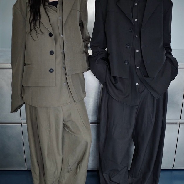 輕正式套裝襯衫