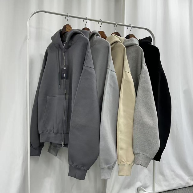 厚磅寬版連帽棉外套