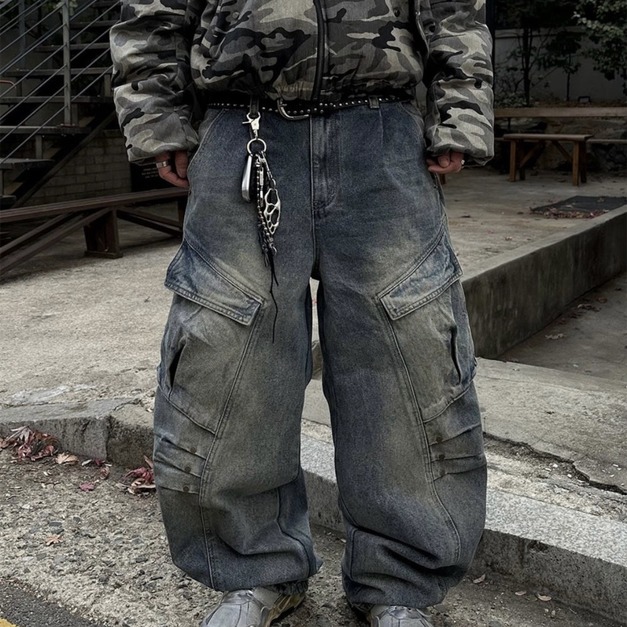 水洗大口袋工裝牛仔褲