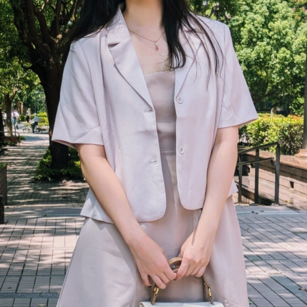 今天要開會—短袖西裝外套（2色）