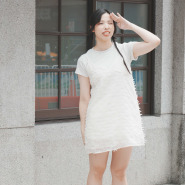 羽毛蝴蝶結吊帶短洋裝（2色）