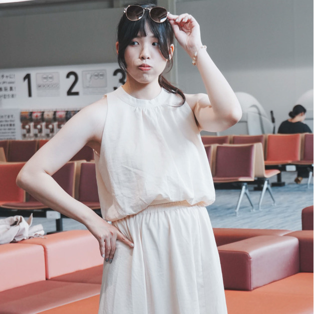 削肩澎澎背心+素面長裙－兩件式（3色）