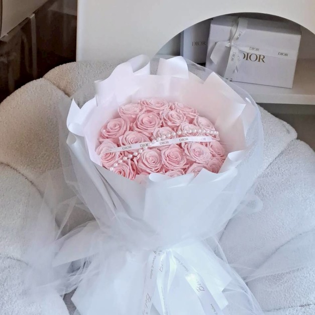 20朵玫瑰珍珠永生花束