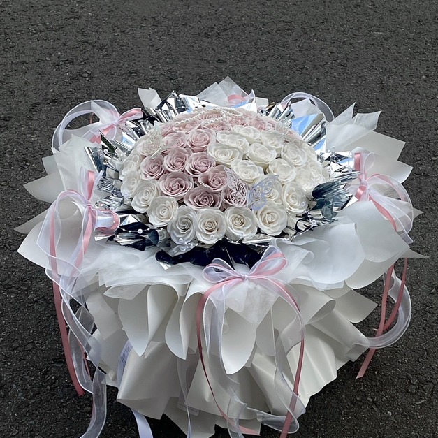 52朵月亮香氛花束