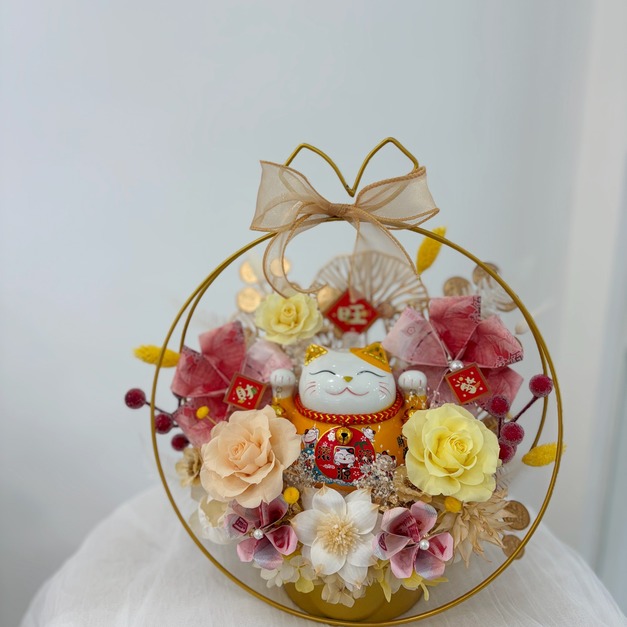 【三民現貨】錢錢招財貓金屬圓形花禮<含800現金>